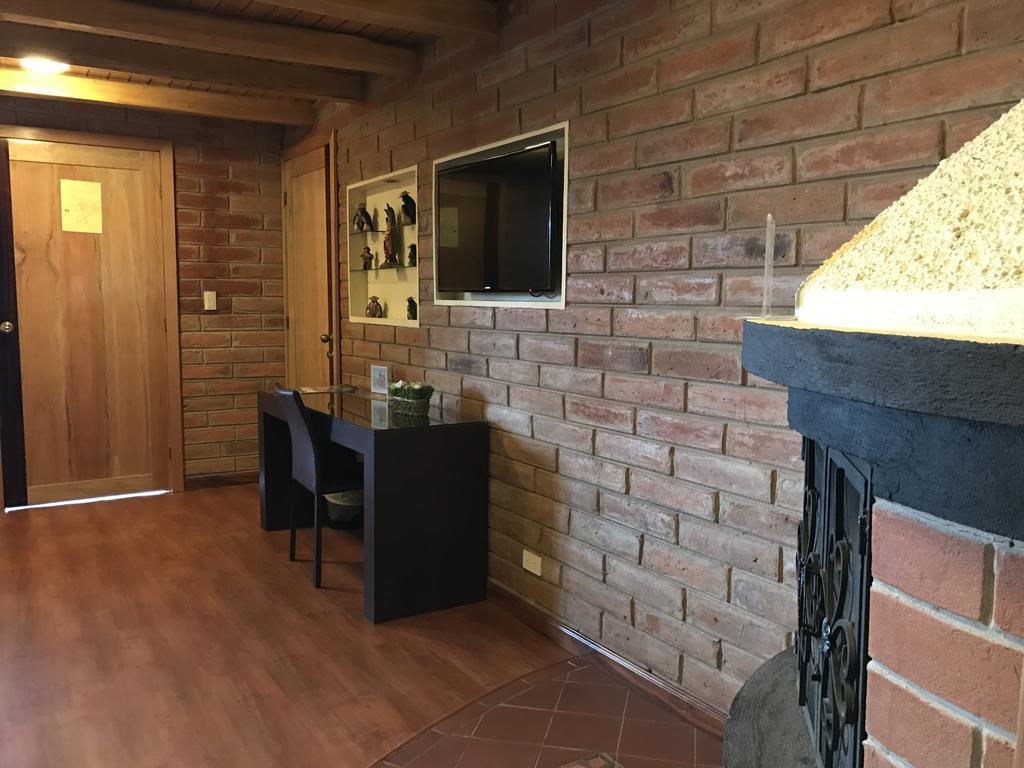 Puertolago Country Inn & Resort 오타발로 외부 사진